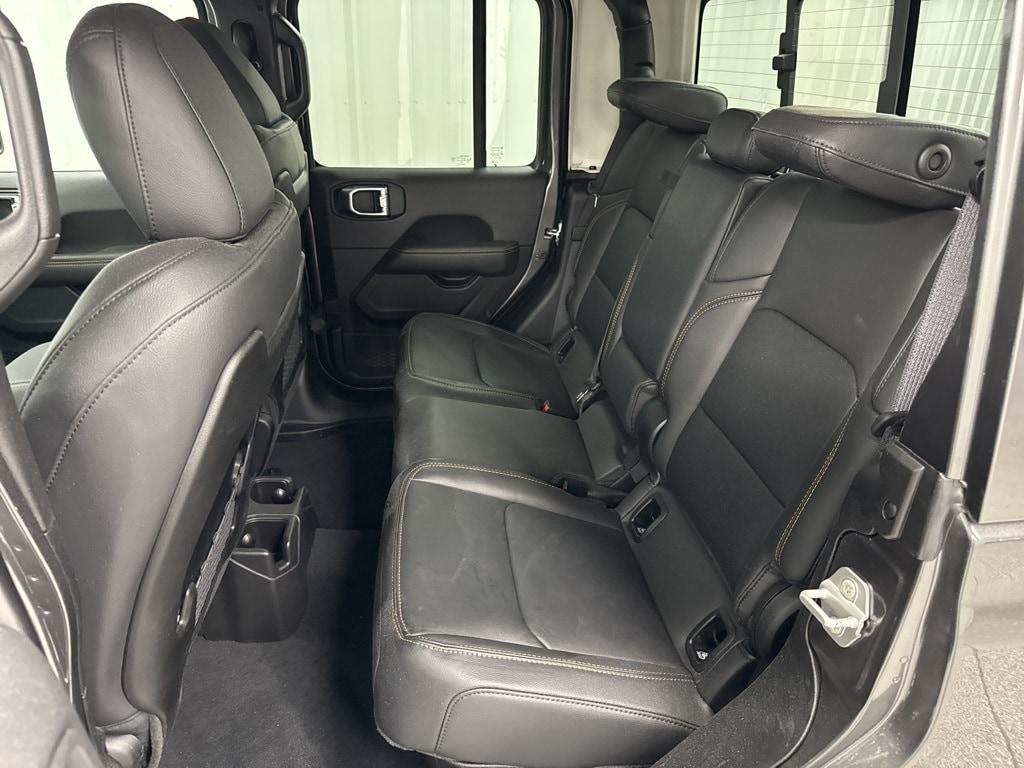 new 2025 Jeep Gladiator car, priced at $44,110