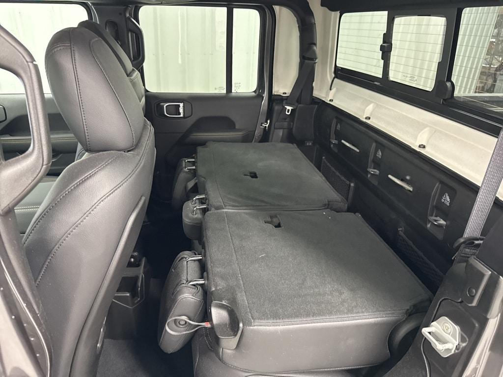 new 2025 Jeep Gladiator car, priced at $44,110