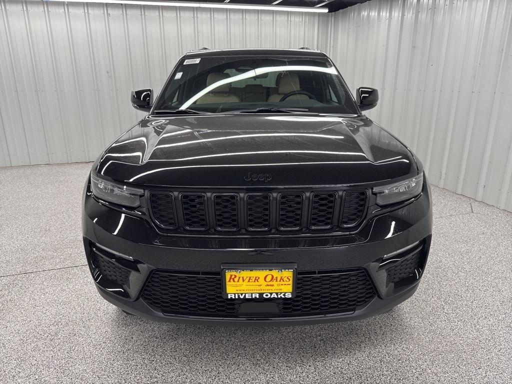 new 2025 Jeep Grand Cherokee car, priced at $47,242