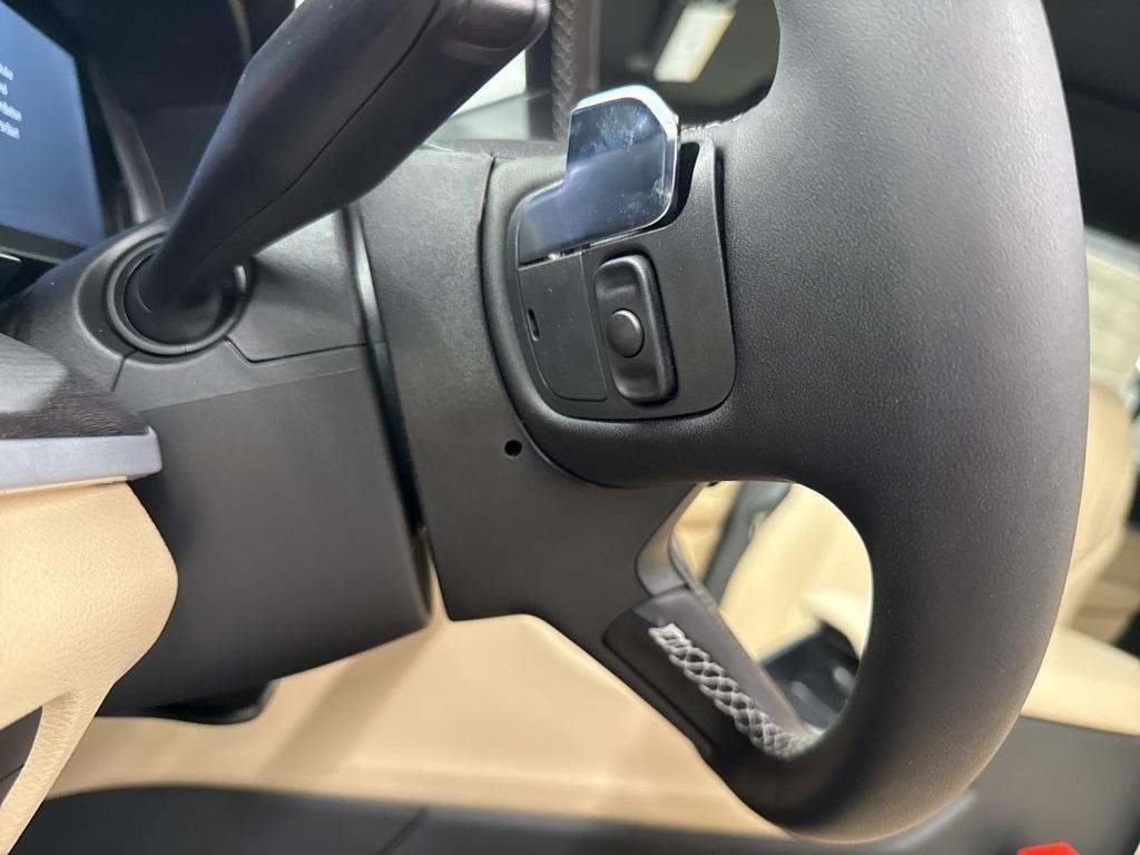 new 2025 Jeep Grand Cherokee car, priced at $47,242