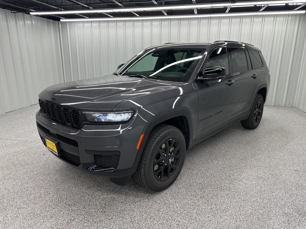 new 2025 Jeep Grand Cherokee L car, priced at $41,427