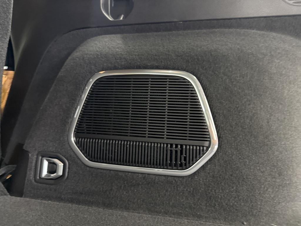 new 2025 Jeep Grand Cherokee car, priced at $61,716