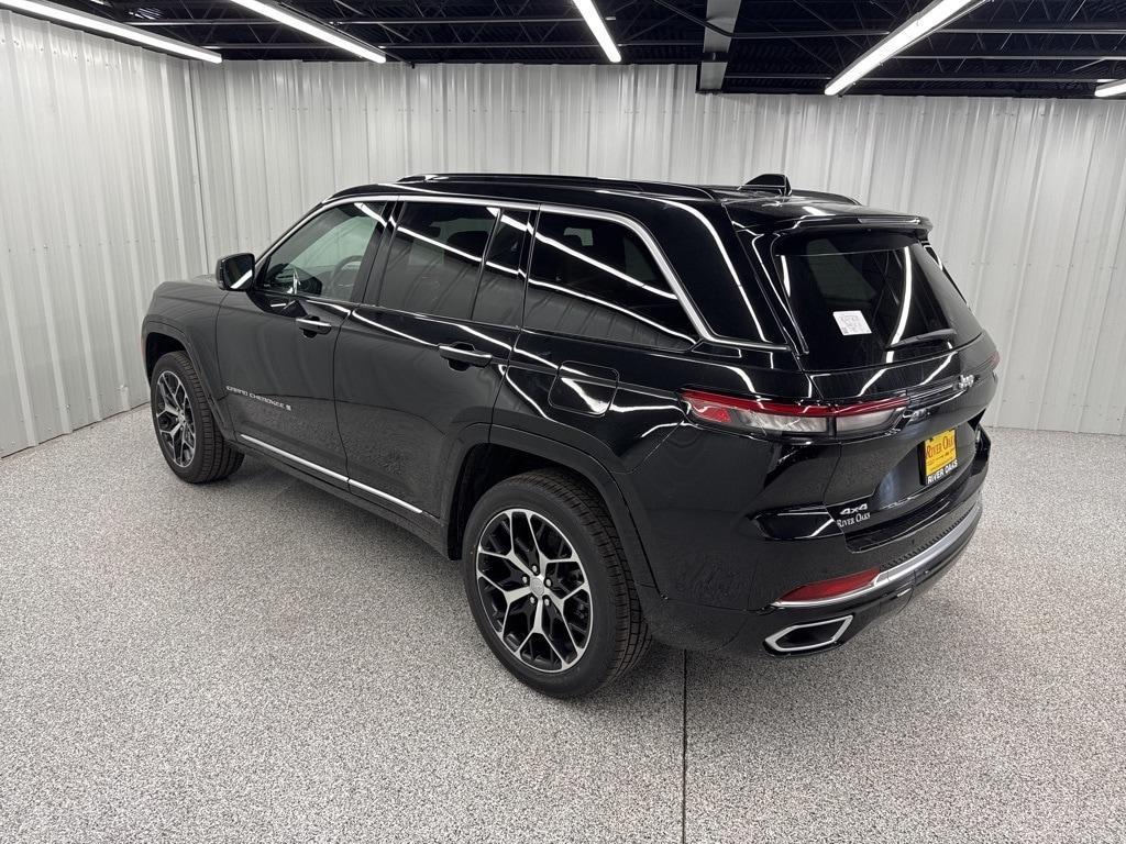 new 2025 Jeep Grand Cherokee car, priced at $61,716