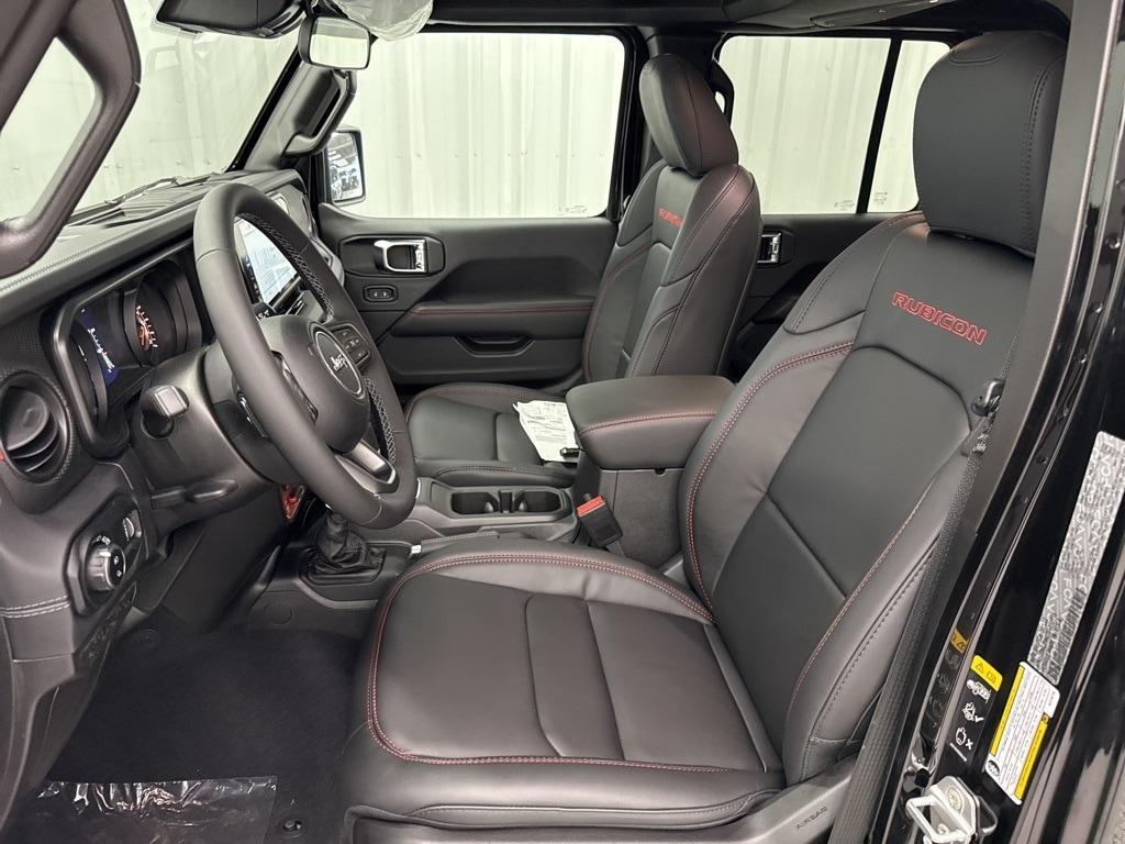 new 2025 Jeep Gladiator car, priced at $52,456