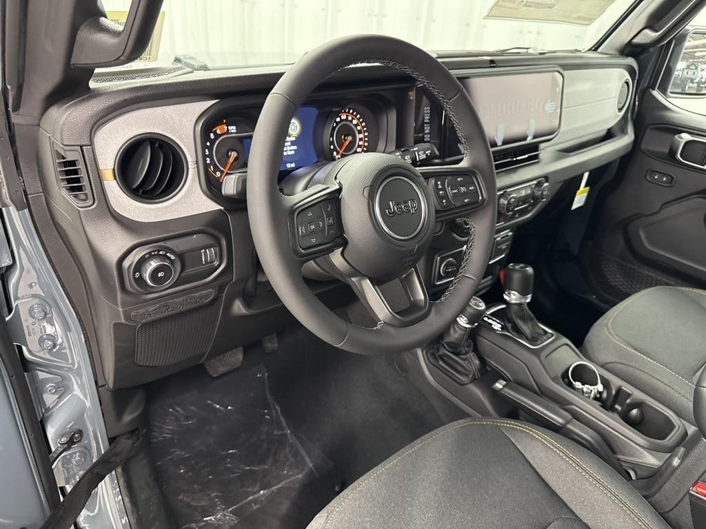new 2025 Jeep Wrangler car, priced at $46,066