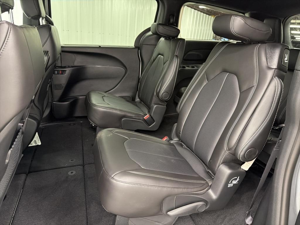 new 2026 Chrysler Pacifica car, priced at $42,258