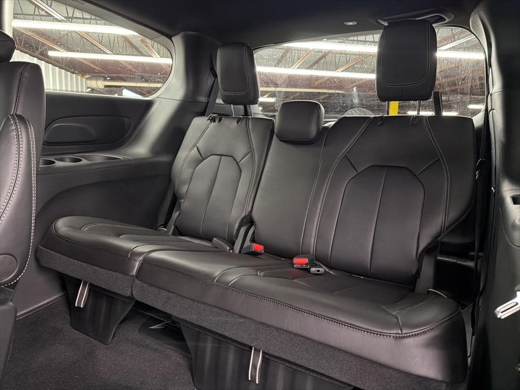 new 2026 Chrysler Pacifica car, priced at $42,258