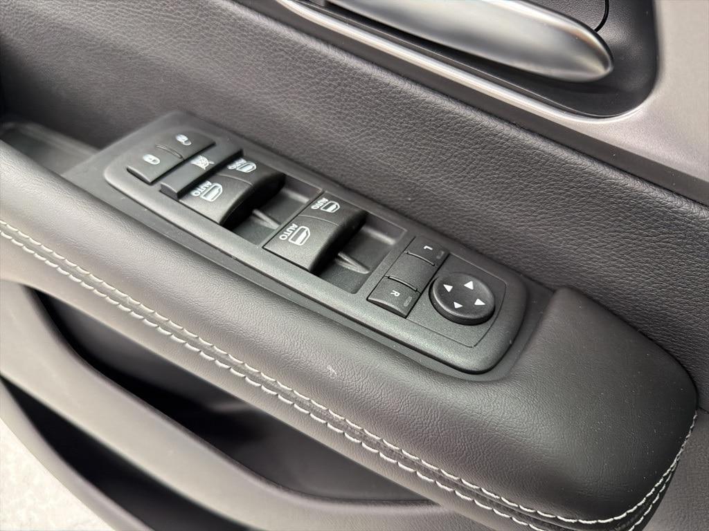 new 2026 Chrysler Pacifica car, priced at $42,258