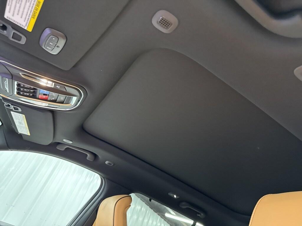 new 2025 Jeep Grand Cherokee car, priced at $57,376