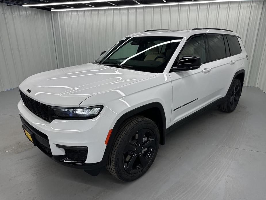 new 2025 Jeep Grand Cherokee L car, priced at $54,282