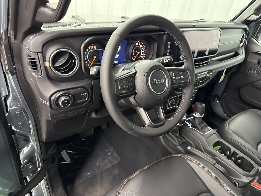 new 2025 Jeep Gladiator car, priced at $44,110