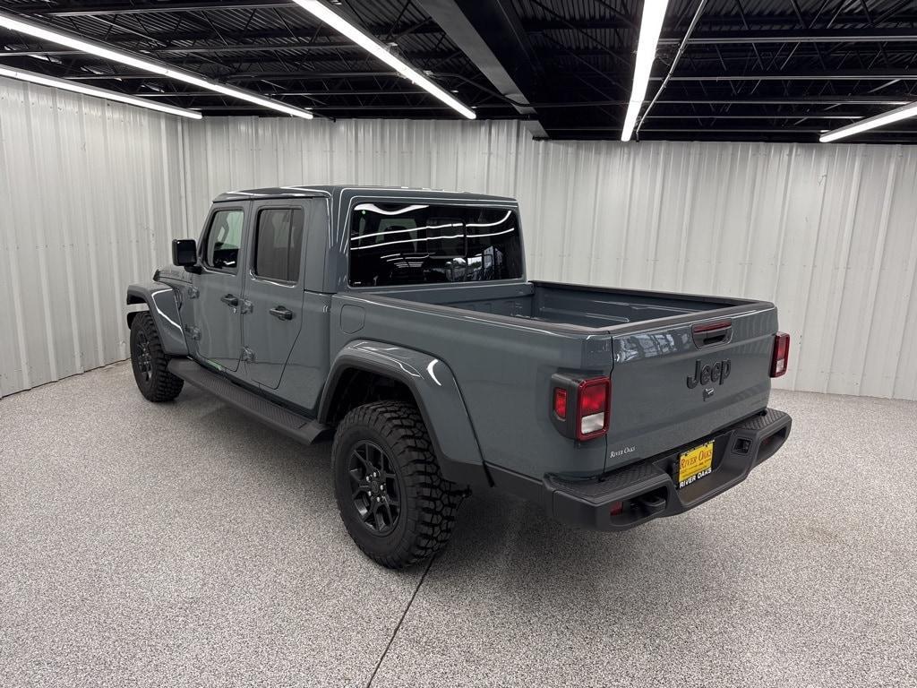 new 2025 Jeep Gladiator car, priced at $44,110
