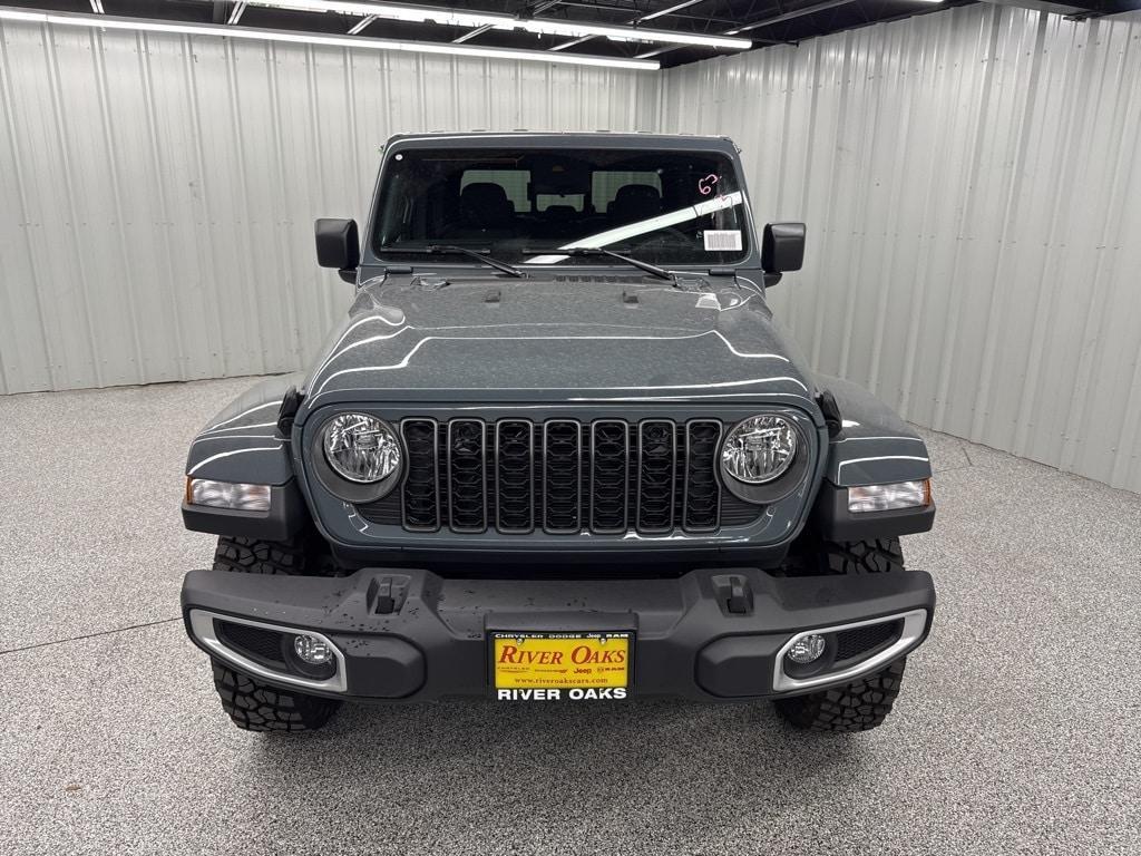 new 2025 Jeep Gladiator car, priced at $44,110