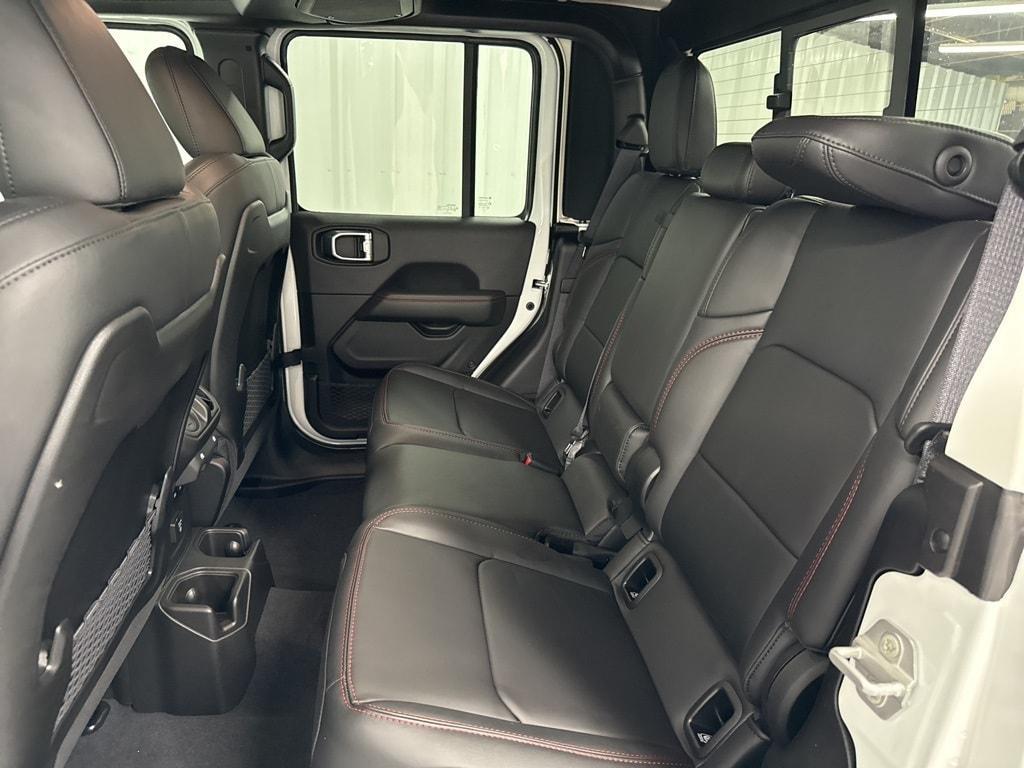 new 2025 Jeep Gladiator car, priced at $55,040