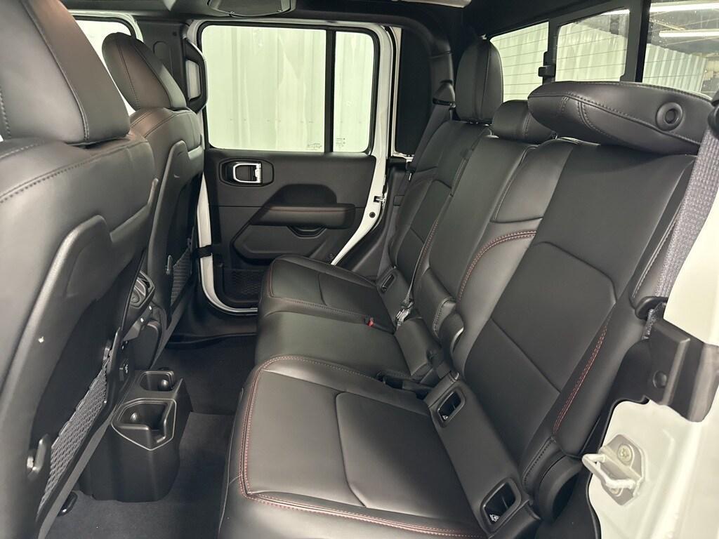 new 2025 Jeep Gladiator car, priced at $55,040