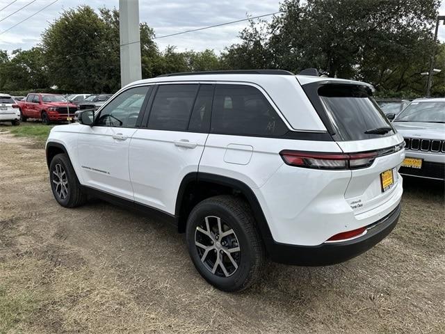 new 2024 Jeep Grand Cherokee car, priced at $41,003