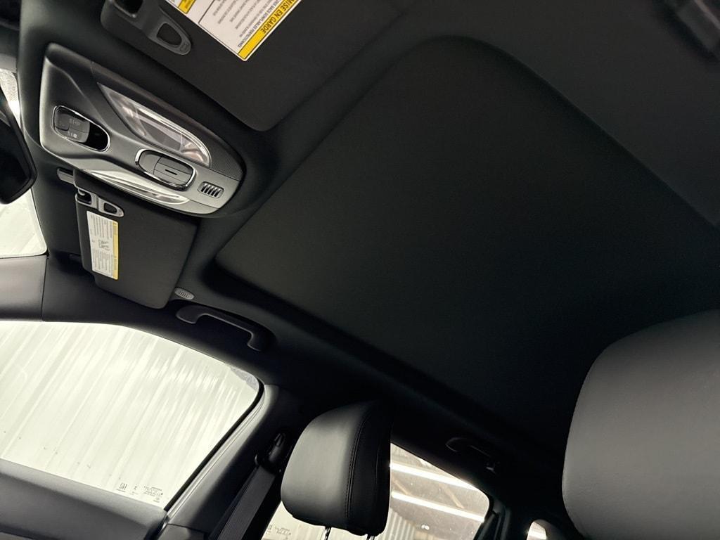 new 2025 Jeep Compass car, priced at $35,069