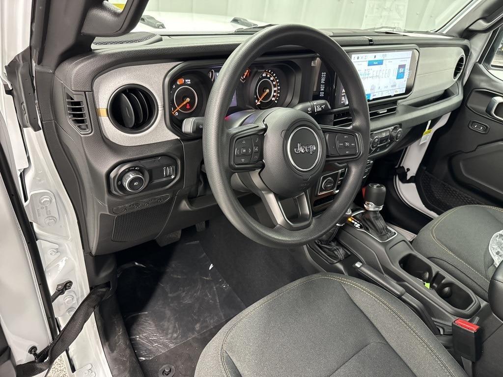 new 2025 Jeep Wrangler car, priced at $37,763