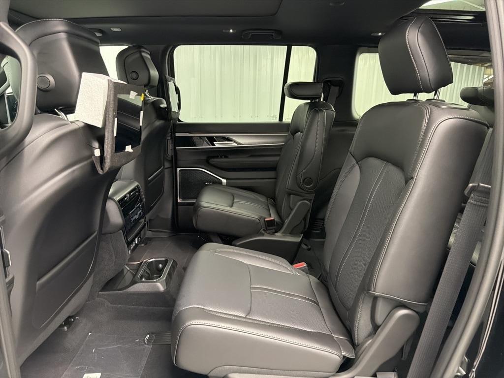 new 2025 Jeep Wagoneer car, priced at $69,119