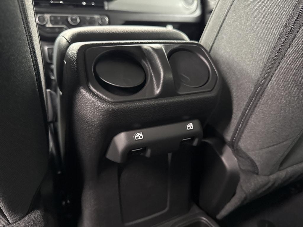 new 2025 Jeep Wrangler car, priced at $45,188