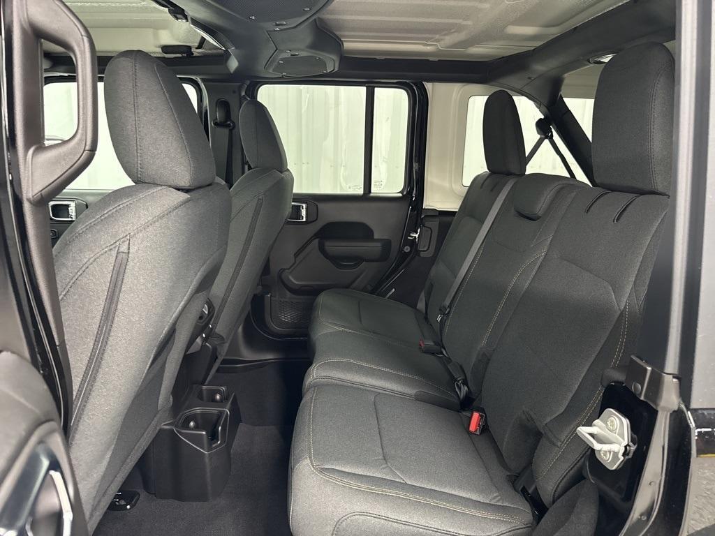 new 2025 Jeep Wrangler car, priced at $45,188