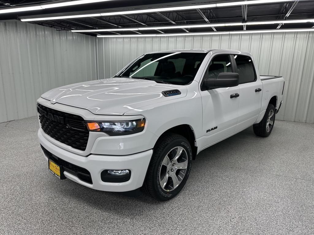 new 2025 Ram 1500 car, priced at $40,346