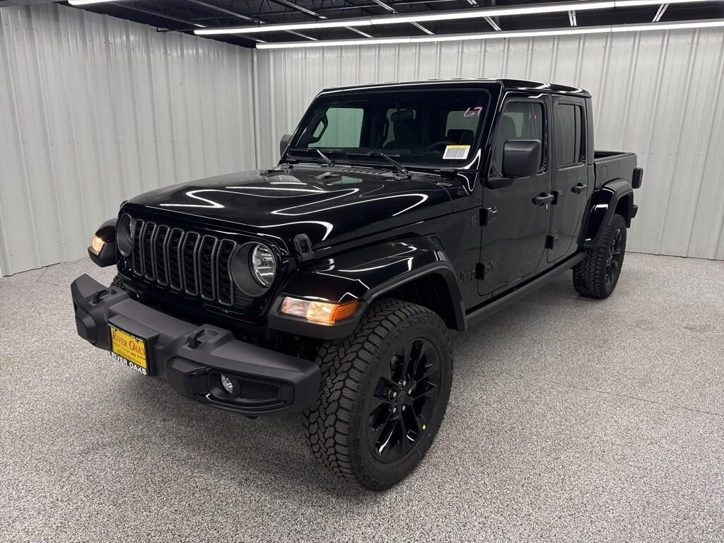 new 2025 Jeep Gladiator car, priced at $43,108