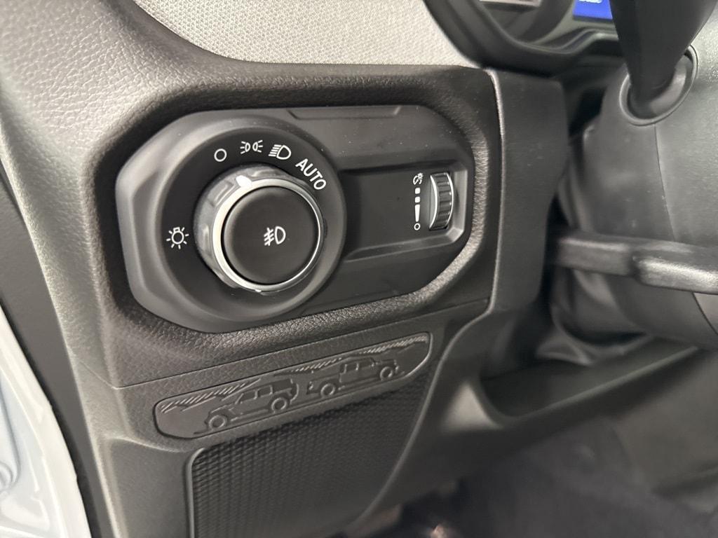 new 2025 Jeep Wrangler car, priced at $46,080