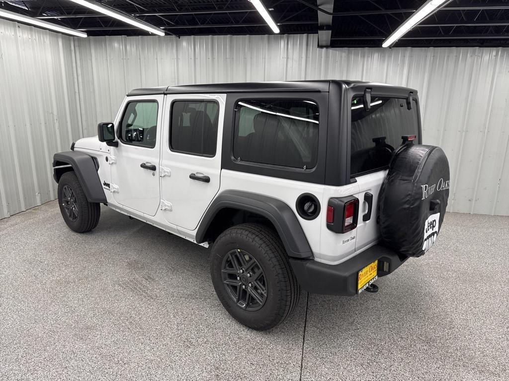 new 2025 Jeep Wrangler car, priced at $46,080