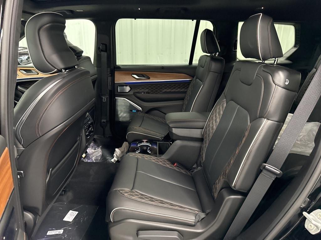 new 2025 Jeep Grand Cherokee L car, priced at $70,321
