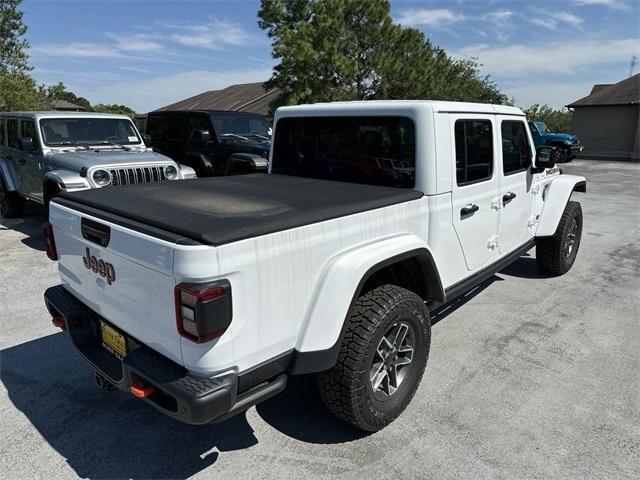 new 2024 Jeep Gladiator car, priced at $66,477