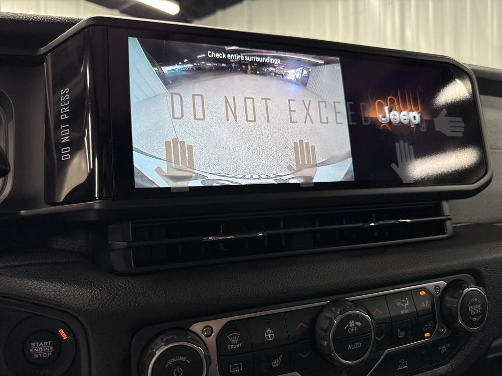new 2025 Jeep Wrangler car, priced at $40,796