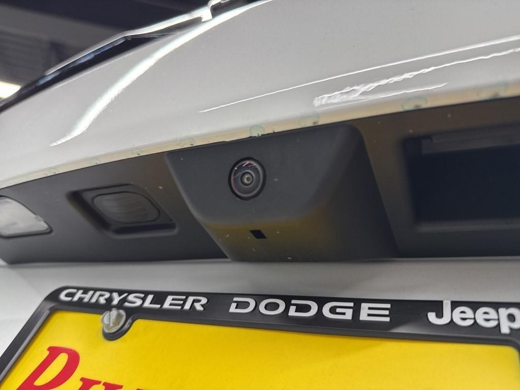 new 2025 Jeep Grand Cherokee car, priced at $48,213