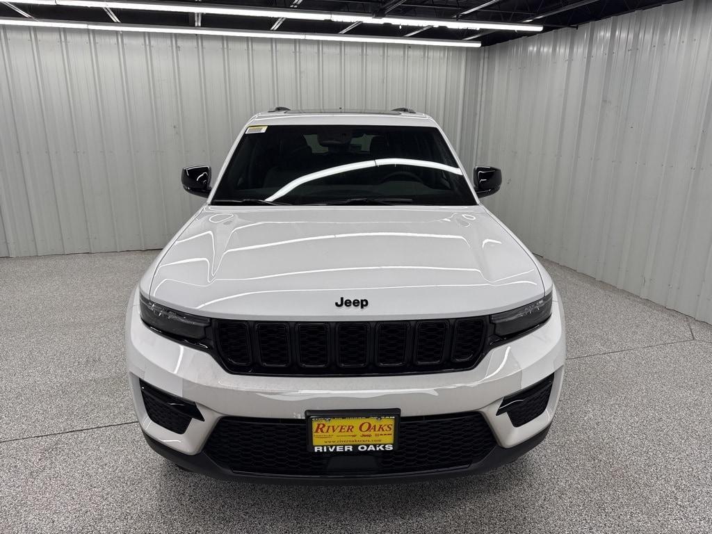 new 2025 Jeep Grand Cherokee car, priced at $48,213