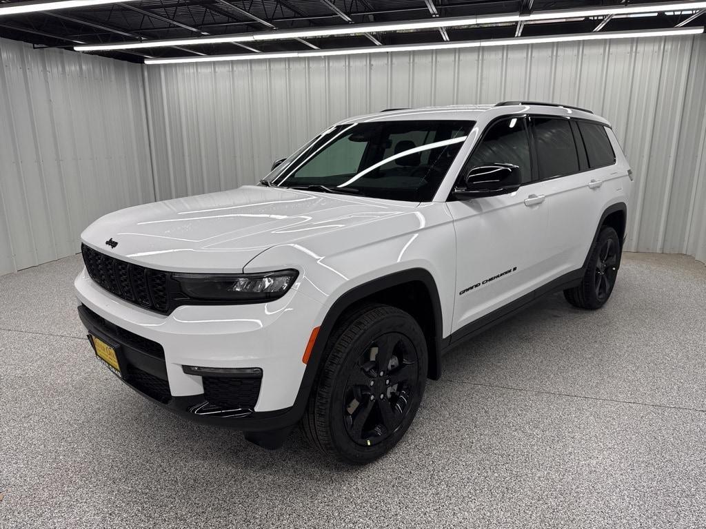 new 2025 Jeep Grand Cherokee L car, priced at $48,773