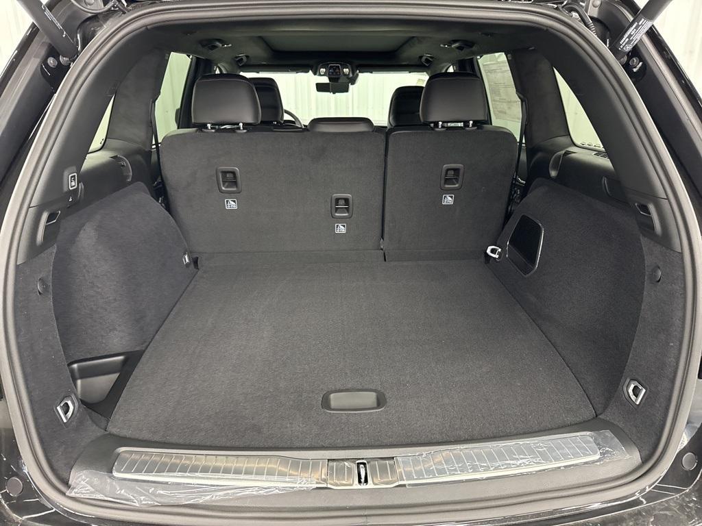 new 2025 Jeep Grand Cherokee car, priced at $67,010