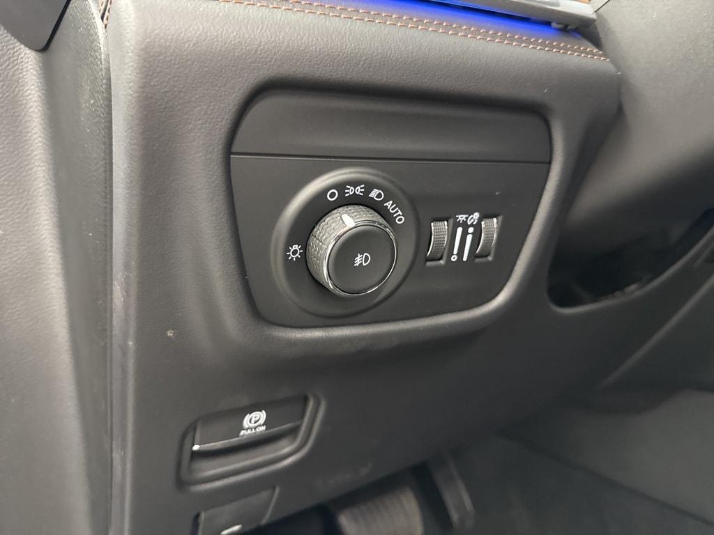 new 2025 Jeep Grand Cherokee car, priced at $66,657