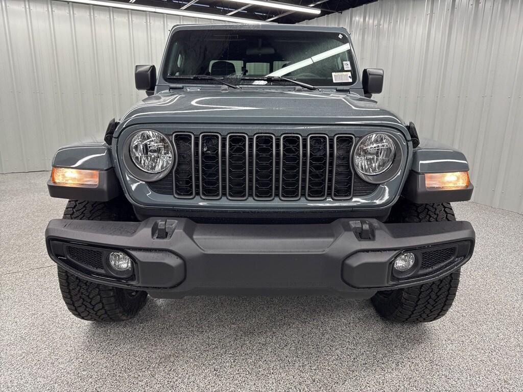 new 2025 Jeep Gladiator car, priced at $43,885