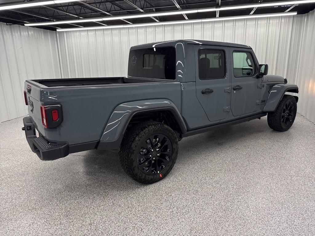 new 2025 Jeep Gladiator car, priced at $43,885