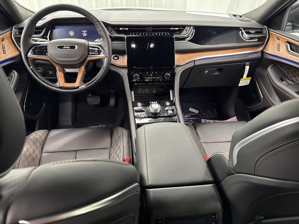 new 2025 Jeep Grand Cherokee L car, priced at $66,028