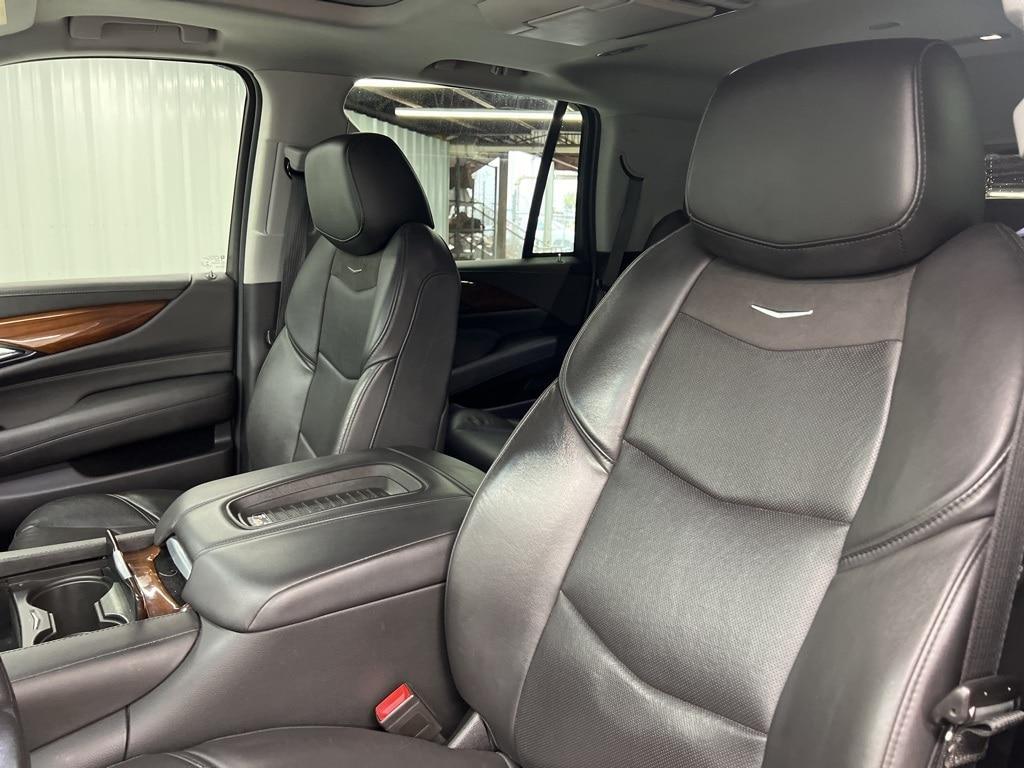 used 2020 Cadillac Escalade car, priced at $39,685