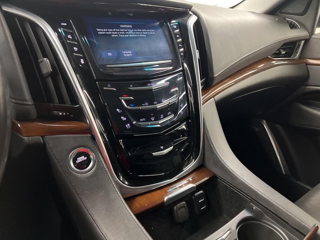 used 2020 Cadillac Escalade car, priced at $39,685