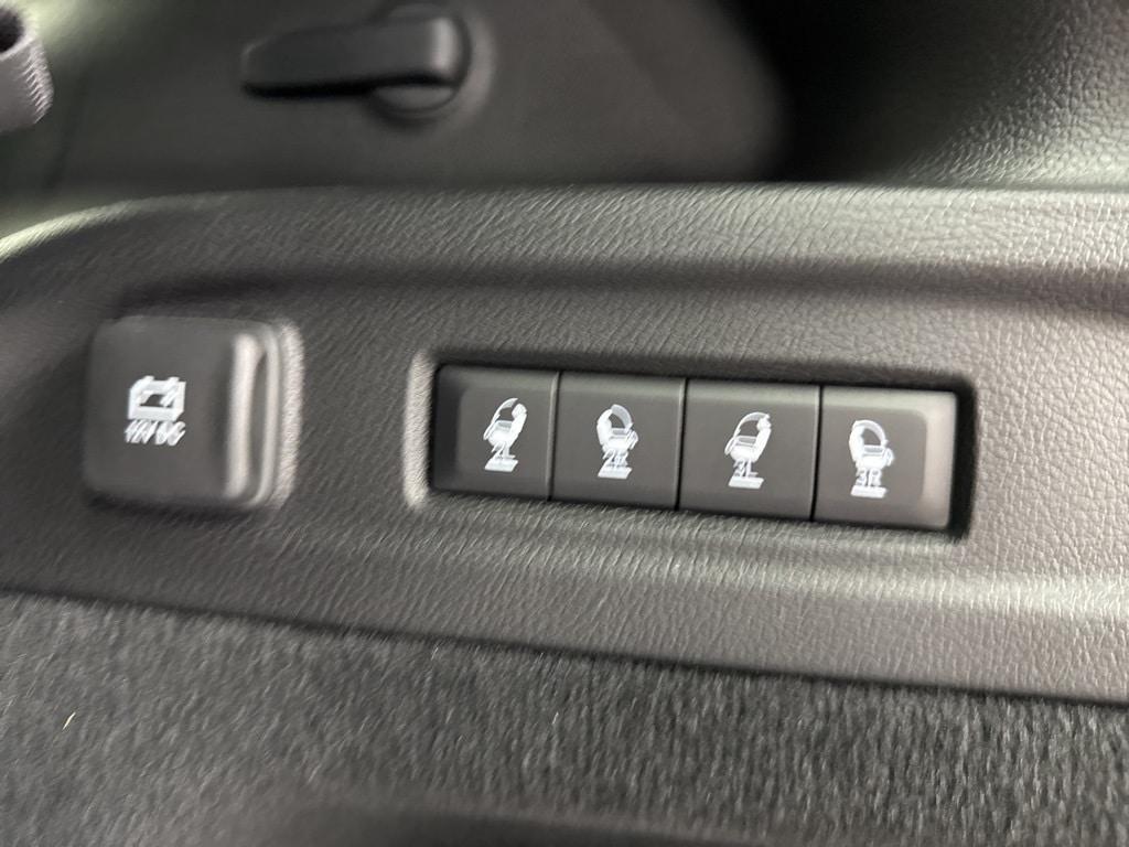 new 2025 Jeep Grand Cherokee L car, priced at $56,392