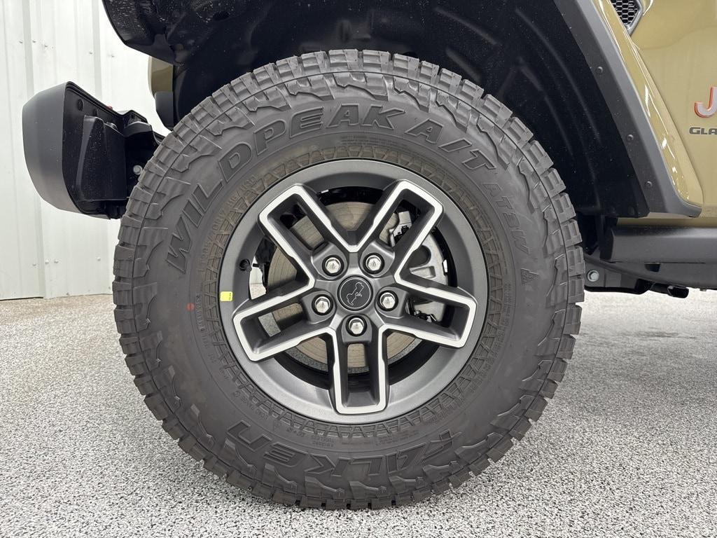new 2025 Jeep Gladiator car, priced at $54,595