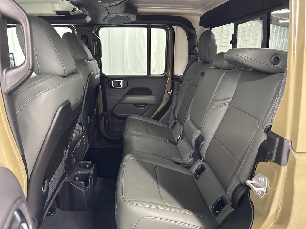 new 2025 Jeep Gladiator car, priced at $54,595