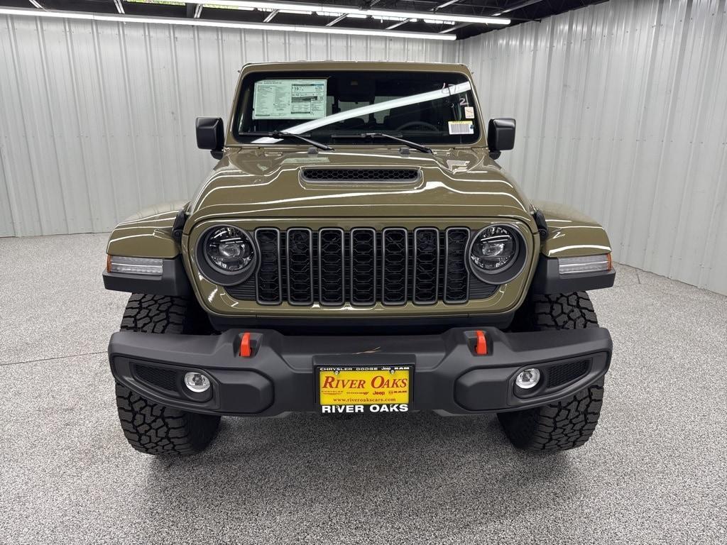 new 2025 Jeep Gladiator car, priced at $54,595
