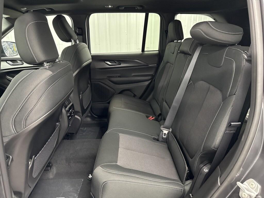 new 2025 Jeep Grand Cherokee car, priced at $34,456