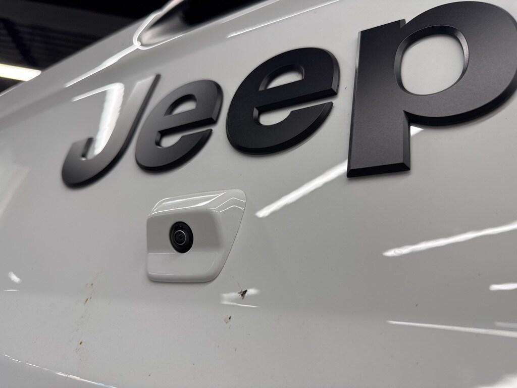 new 2025 Jeep Gladiator car, priced at $43,601