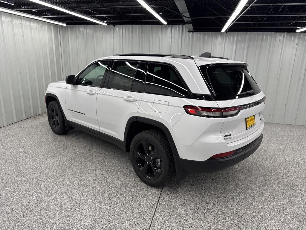 new 2025 Jeep Grand Cherokee car, priced at $46,733