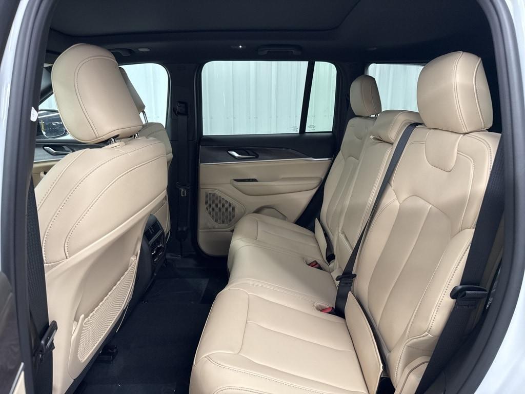 new 2025 Jeep Grand Cherokee car, priced at $44,507